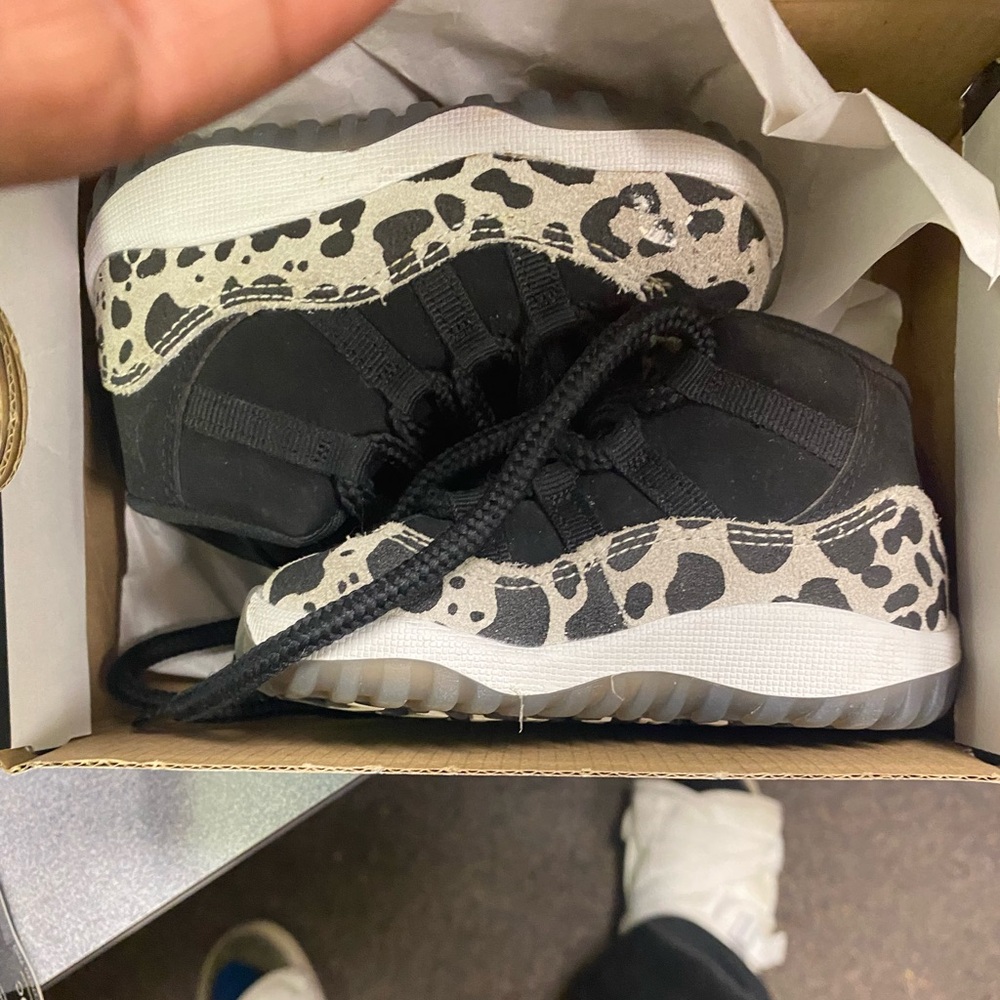 Not the right box but it’s a Jordan box and shoes never worn